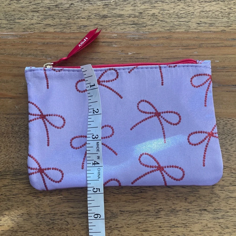 ipsy adorable pouch